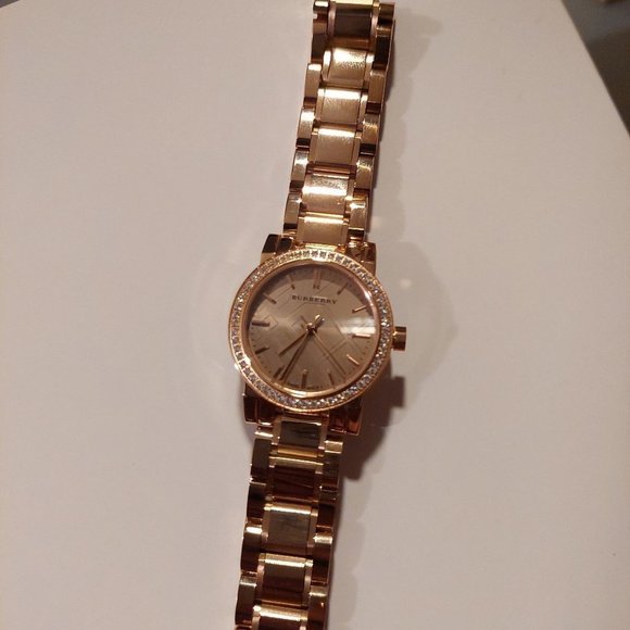 LUXURY BURBERRY Diamond Rose Gold Watch - NEW! - Picture 9 of 16